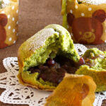 OCHIKERON Recipe: Fluffy Matcha Cupcakes with Red Bean Sauce￼