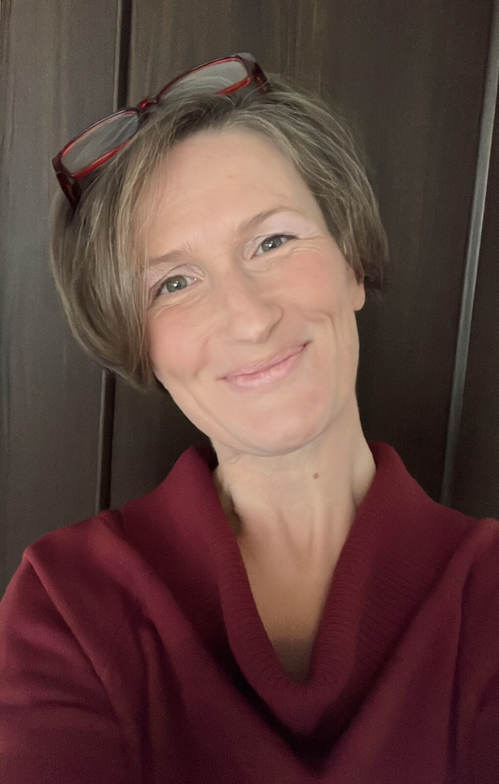Carine Lantignac, a French artist living in Japan as a foreigner