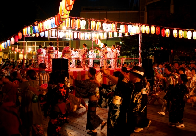 bon odori yagura lanterns